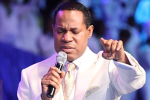Pastor-Chris_preaching-1